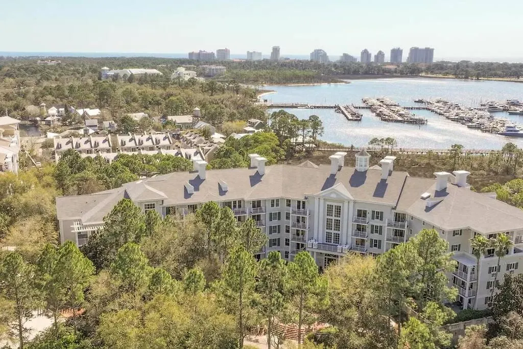New Baytowne Bahia Breeze Pool View Apartment Destin United States