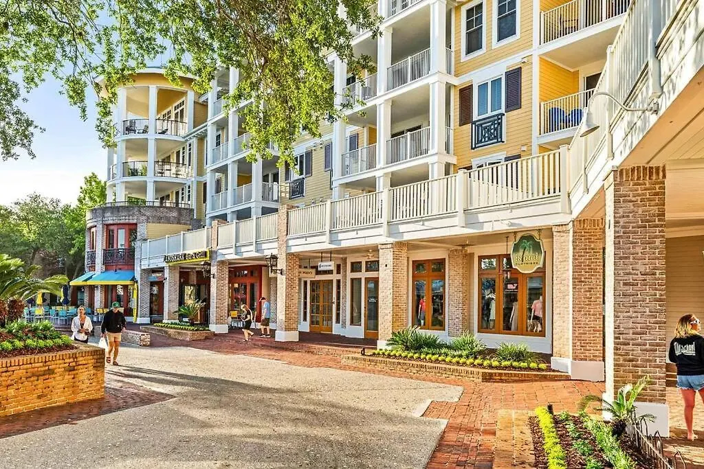 New Baytowne Bahia Breeze Pool View Apartment Destin