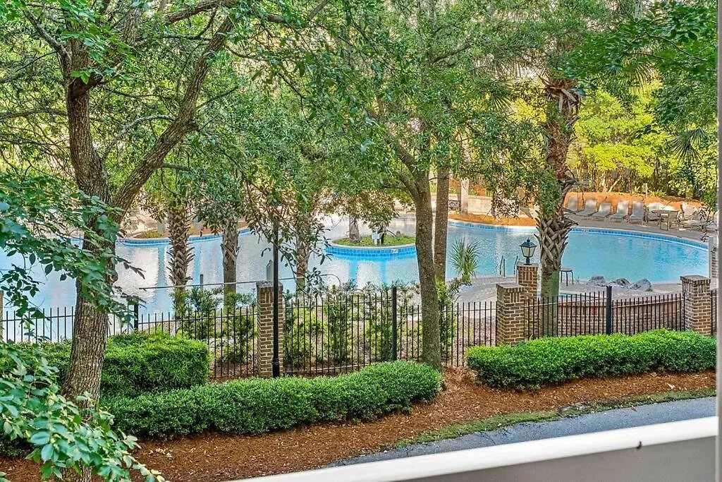 New Baytowne Bahia Breeze Pool View Apartment Destin United States